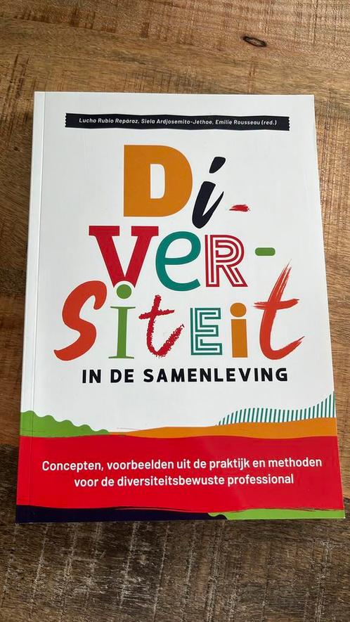 Diversiteit in de samenleving, Boeken, Wetenschap, Nieuw, Sociale wetenschap, Verzenden