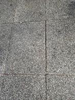 Gratis Terrastegels en/of Koppelstones (ophalen Amby), Ophalen, Gebruikt, Minder dan 5 m², Beton