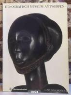 Etnografisch museum Antwerpen, Boeken, Ophalen of Verzenden, 20e eeuw of later, Zo goed als nieuw, Afrika