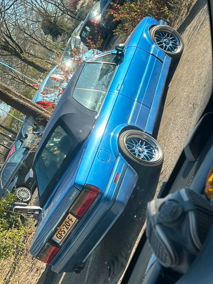 Bmw e30 735 i cabriolet, Auto's, BMW, Particulier, 3-Serie, Benzine, Cabriolet, Handgeschakeld, Blauw, Blauw, Leder, Achterwielaandrijving