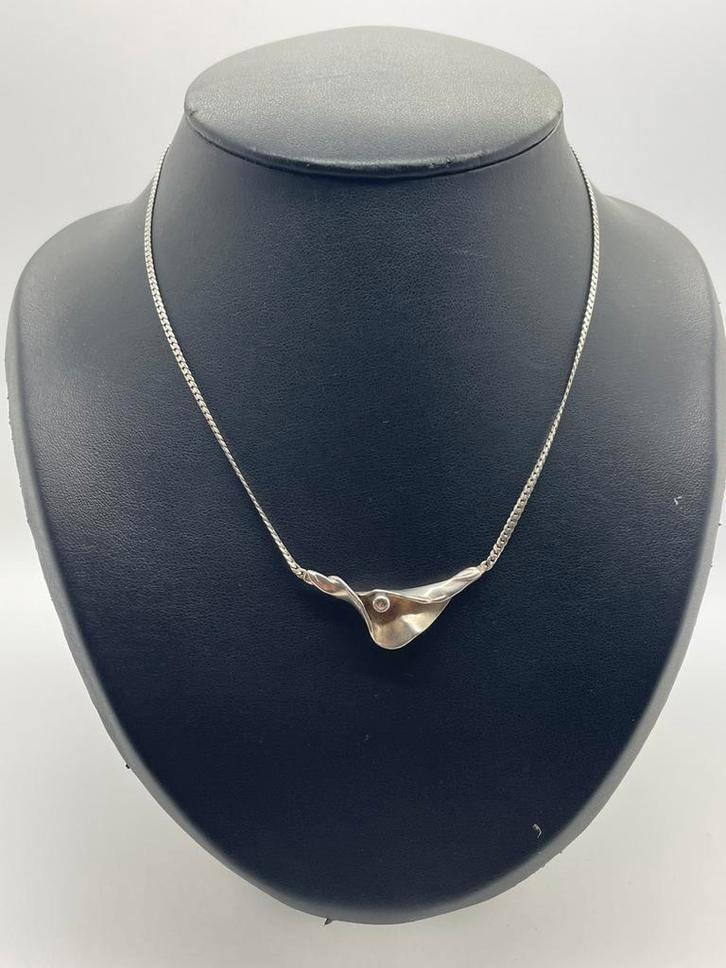 A517 Prachtige zilveren ketting Fins ontwerp, Sieraden, Tassen en Uiterlijk, Antieke sieraden, Ketting, Zilver, Ophalen of Verzenden