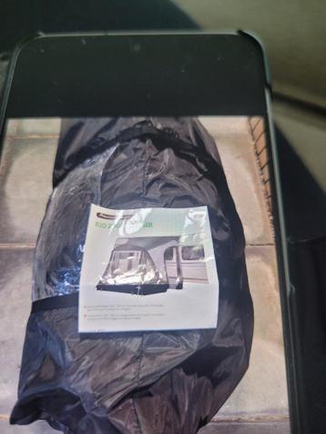 OPBLAASBARE CAMPER / CARAVAN VOORTENT