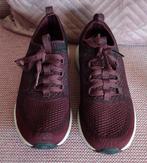 Skechers bordeauxrood, maat 37, NIEUW, Skechers, Nieuw, Ophalen of Verzenden, Sneakers of Gympen