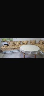 Bankstel met tafel, Huis en Inrichting, Banken | Bankstellen, Ophalen of Verzenden, Zo goed als nieuw, Minder dan 150 cm