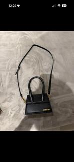 jacquemus tas zwart, Sieraden, Tassen en Uiterlijk, Ophalen of Verzenden, Zo goed als nieuw, Zwart, Handtas