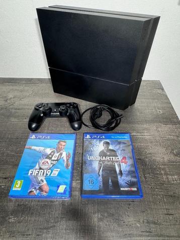 PlayStation 4 500GB | 1 controller | 2 games | nette staat beschikbaar voor biedingen