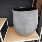 Grote grijze bloempot, Tuin en Terras, Bloempotten, Gebruikt, Rond, Tuin, Minder dan 40 cm
