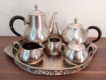 Oud tinnen servies Jeka Tiel Holland beschikbaar voor biedingen
