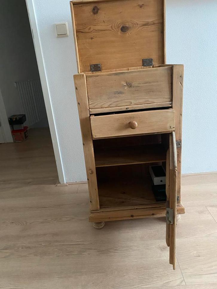 Oud grenen kastje met lade en deur, Huis en Inrichting, Kasten | Dressoirs, Gebruikt, Minder dan 50 cm, 25 tot 50 cm, Met lade(s)