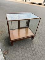 Antieke Vitrinekast met Glazen Wanden en Houten Frame, Antiek en Kunst, Antiek | Meubels | Kasten, Ophalen