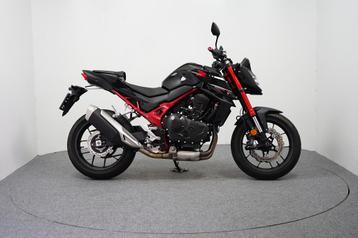 Honda CB 750 HORNET (bj 2023) beschikbaar voor biedingen