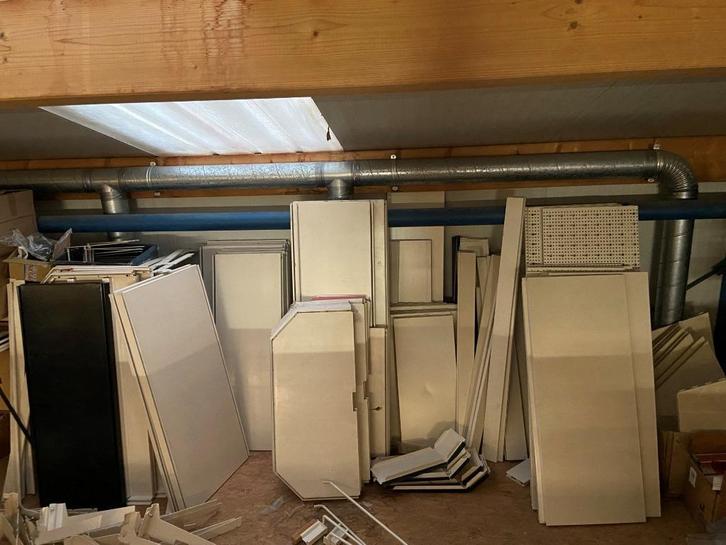 Tegometall winkelstelling met veel accessoires!, Doe-het-zelf en Verbouw, Overige Doe-het-zelf en Verbouw, Gebruikt, Ophalen of Verzenden