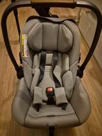 Nuna kinderautostoel (0–15 mnd) met base, Kinderen en Baby's, Autostoeltjes, Verstelbare rugleuning, Gebruikt, Isofix, 0 t/m 13 kg