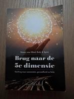 Brug naar de 5e dimensie - Danielle Stotijn, Ophalen of Verzenden, Gelezen, Spiritualiteit algemeen, Achtergrond en Informatie