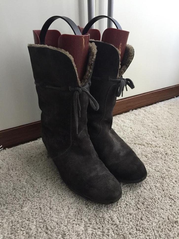 Helioform grijze suede winter laarzen mt 8 40, Kleding | Dames, Schoenen, Zo goed als nieuw, Hoge laarzen, Grijs, Ophalen of Verzenden