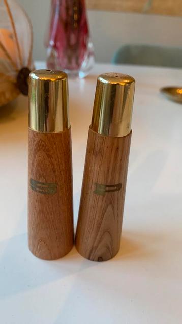 Vintage peper en zoutstel beschikbaar voor biedingen