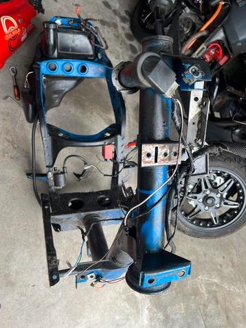 Zip brom frame 2010 zonder wok beschikbaar voor biedingen