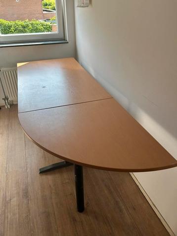 Groot stevig bureau
