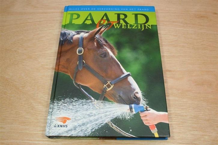 Paard & Welzijn — Verzorging en Welbevinden van het Paard, Boeken, Dieren en Huisdieren, Zo goed als nieuw, Paarden of Pony's