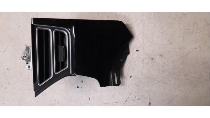 Dashboard sierlijst van een Tesla Model X, Auto-onderdelen, Dashboard en Schakelaars, Overige automerken, Gebruikt, 3 maanden garantie