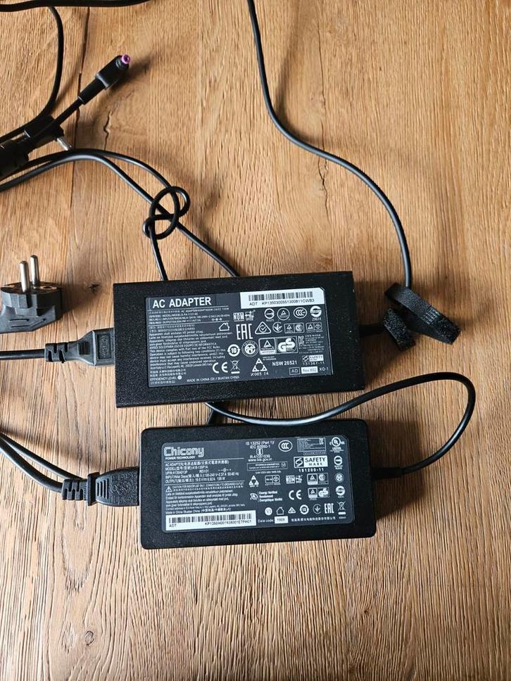 Acer 135W AC Adapter - Laptop Oplader, Computers en Software, Laptop-opladers, Gebruikt, Ophalen