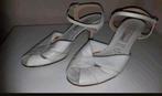 Vintage gabor
wit leren sandaaltje
38.5, Kleding | Dames, Schoenen, Wit, Gabor, Ophalen of Verzenden, Sneakers of Gympen