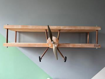 Wandplank de Vliegenier beschikbaar voor biedingen