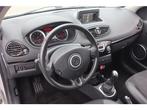 Renault Clio Estate 1.2 TCE Night & Day, Auto's, Renault, Euro 5, 101 pk, Gebruikt, Zwart