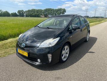 Toyota Prius 1.8 Business PANORAMADAK | ONDERHOUDSBOEKJE !  beschikbaar voor biedingen