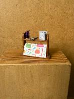 Voor de winkel inpakken -hxbxd 3.8x4.5x1.6cm -handwerk hout, Ophalen of Verzenden, Zo goed als nieuw, Poppenhuis