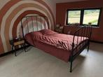 Bed IKEA met zwart stalen frame incl lattenbodem. 140x200 cm, Huis en Inrichting, Slaapkamer | Bedden, Ophalen, Gebruikt, Zwart