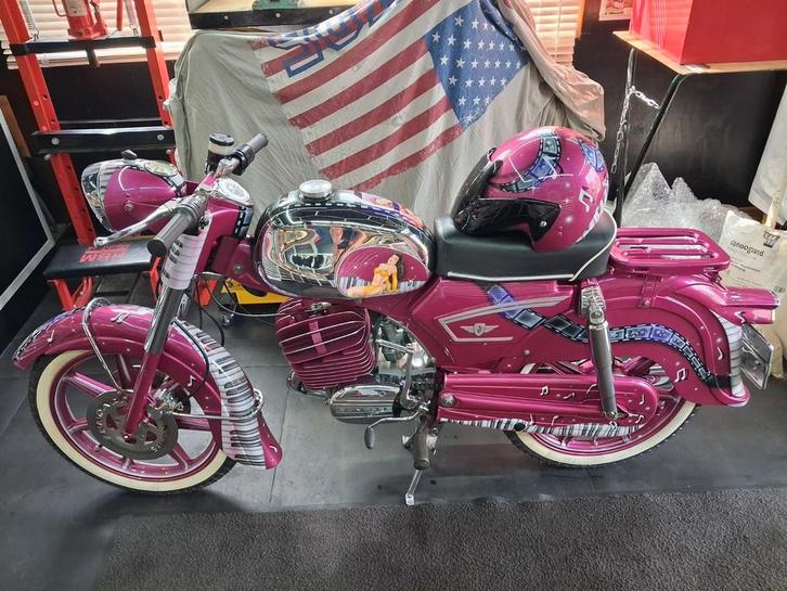 Special 125cc zundapp I.z.g.s., Fietsen en Brommers, Brommers | Zundapp, Zo goed als nieuw, Overige modellen, Ophalen