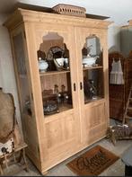 Antieke houten kast interieur oude woonaccessoires, Ophalen, Zo goed als nieuw, 50 tot 75 cm, 150 tot 200 cm