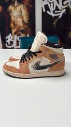 Nike Air Jordan 1 Mid SE “brushstroke” maat 44, Kleding | Heren, Schoenen, Overige kleuren, Nike, Ophalen of Verzenden, Sneakers of Gympen