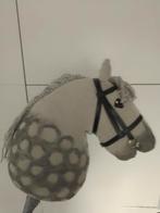 Leuke handgemaakte grijze hobbyhorse, Ophalen of Verzenden, Gebruikt