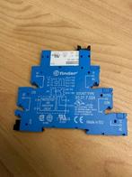 Finder Relaissocket + Finder relais 93.01.7.024 12 tot 24 V, Ophalen, Nieuw