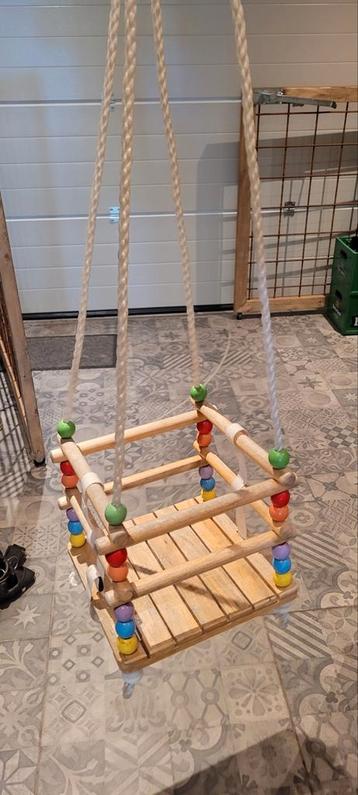 Kinderschommel tot 3 jaar beschikbaar voor biedingen