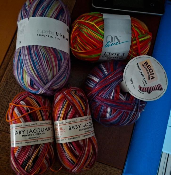 kleurige sokkenwol, Hobby en Vrije tijd, Breien en Haken, Nieuw, Breien of Haken, Wol of Garen, Ophalen of Verzenden