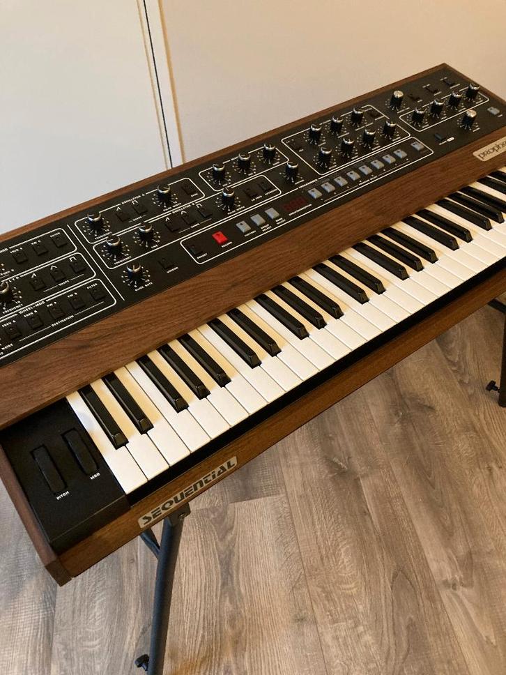 Sequential Prophet 10, Muziek en Instrumenten, Synthesizers, Zo goed als nieuw, 61 toetsen, Overige merken, Met midi-aansluiting