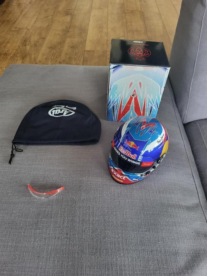 Verstappen 1:2 helm GP van Spanje 2016, Verzamelen, Automerken, Motoren en Formule 1, Nieuw, Formule 1, Ophalen of Verzenden