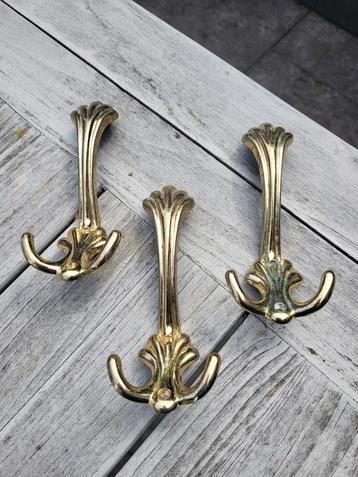 Vintage messing kapstokhaken 3 stuks beschikbaar voor biedingen