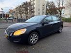 Volvo V60 1.6 D2 Ocean Race Euro 5 Cruise Trekhaak NW APK, Voorwielaandrijving, Euro 5, Stof, Gebruikt