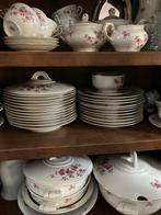12 delig retro servies met roze bloemmotief , Mosa, Ophalen
