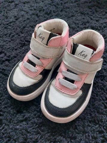 Schoenen Keq maat 22 (kort gedragen) beschikbaar voor biedingen