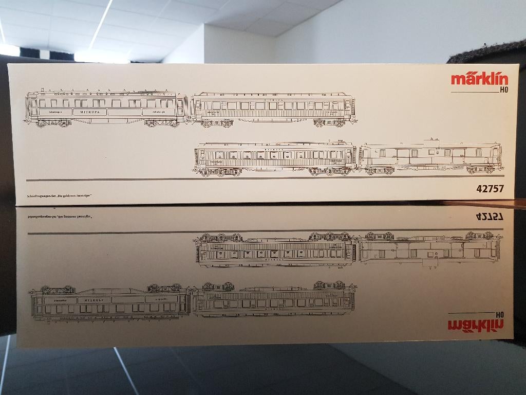 Märklin 42757 4-delige wagonset van Mitropa met verlichting, Wisselstroom, Treinset, Nieuw, Ophalen of Verzenden