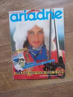 Ariadne Maandblad voor Handwerken 8 tijdschriften van 1982, Ophalen of Verzenden, Zo goed als nieuw, Handborduren, Patroon