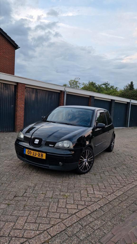 Seat Arosa Sport 1.4 16V 74KW 2002 Zwart, Auto's, Seat, Particulier, Arosa, Benzine, D, Hatchback, Handgeschakeld, Origineel Nederlands