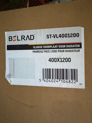 Vlakke voorplaat voor radiator 40x120cm Nieuw in doos wit beschikbaar voor biedingen
