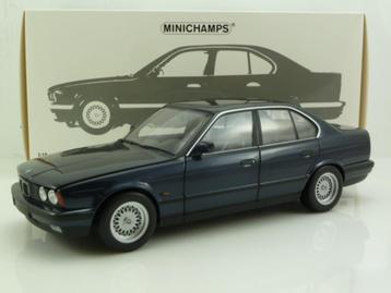 Minichamps BMW 7-Serie 730i e32 1986 1:18 Blauw 110023006 beschikbaar voor biedingen