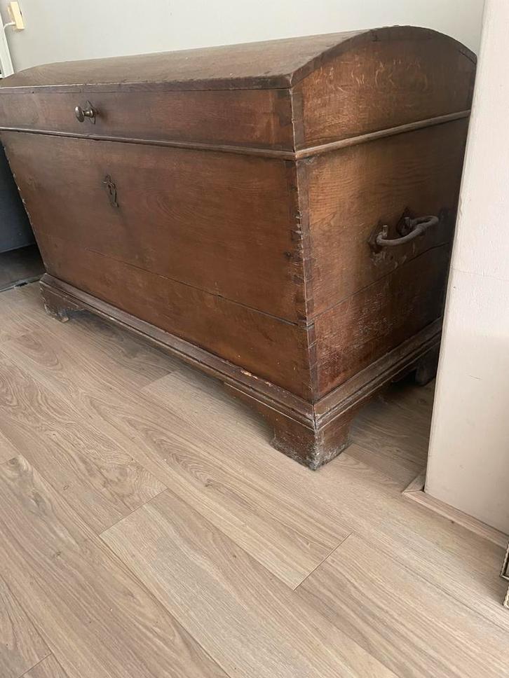 Antieke Kloosterkast, Antiek en Kunst, Antiek | Meubels | Kasten, Ophalen of Verzenden